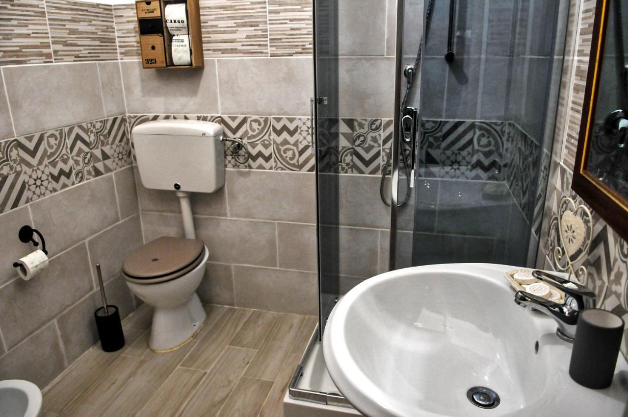 Nivalu' Guest House Olbia Kültér fotó